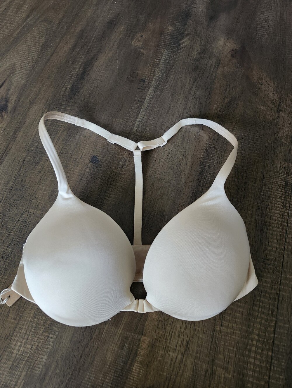 Skims Ultimate Push-up Front Closure Bra in Sand 32B